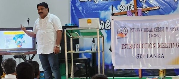 Rev Suhin was introducing the ministry work done by ICM to many pastors who attended the meeting at Dessford Estate.