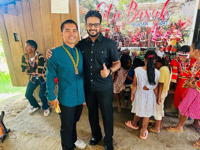 Ps Tiboy Tribal Village Basak, Mindanao - Photo of Ps Derwin and Ps Tiboy