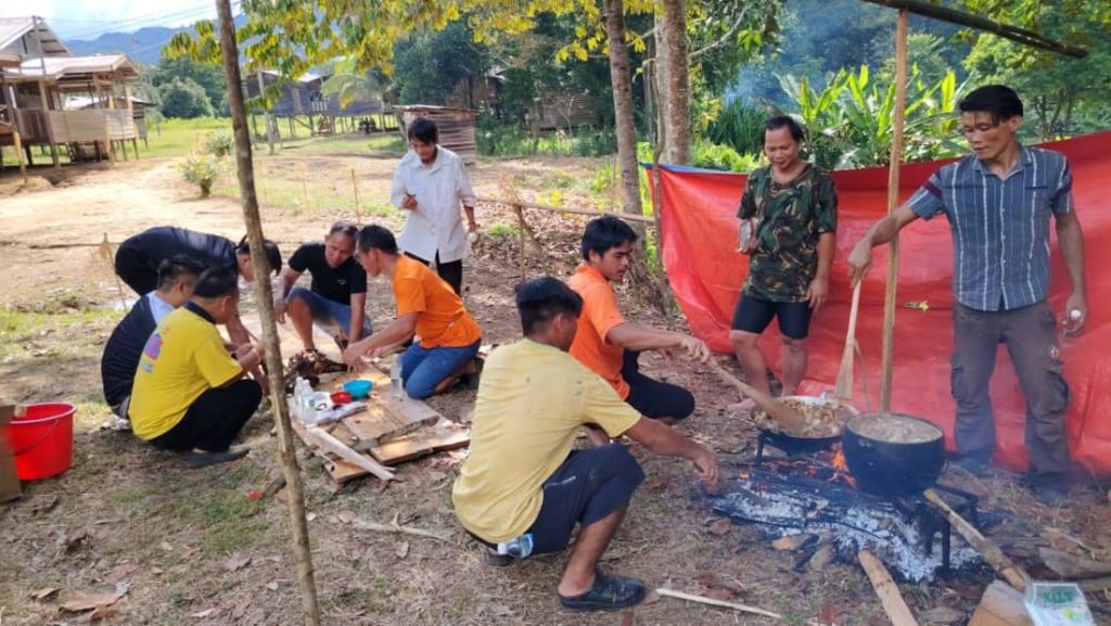 Outdoor Kitchen, cooking wild boar curry, enjoying a good meal