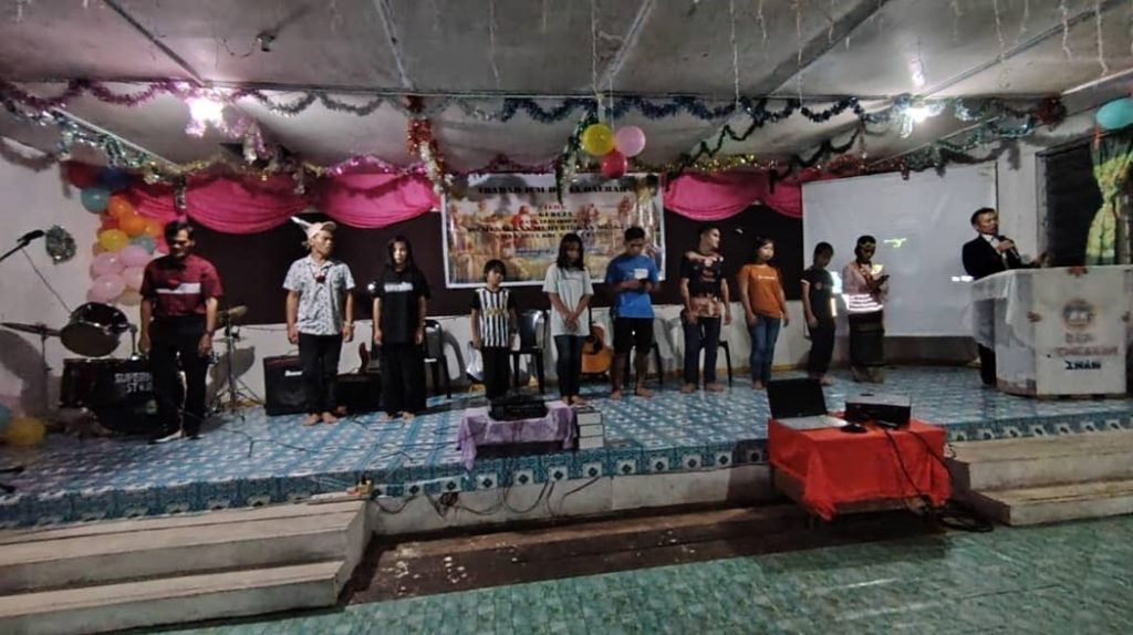 Night time worship God, Praise and Worship at Kmp Pengaram Iman